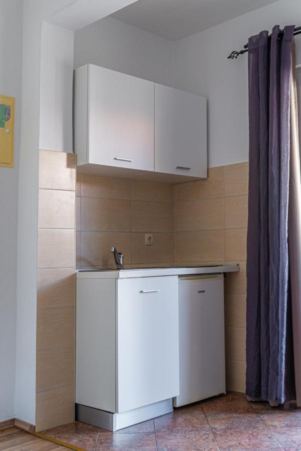 Apartments Kim 拉布 外观 照片