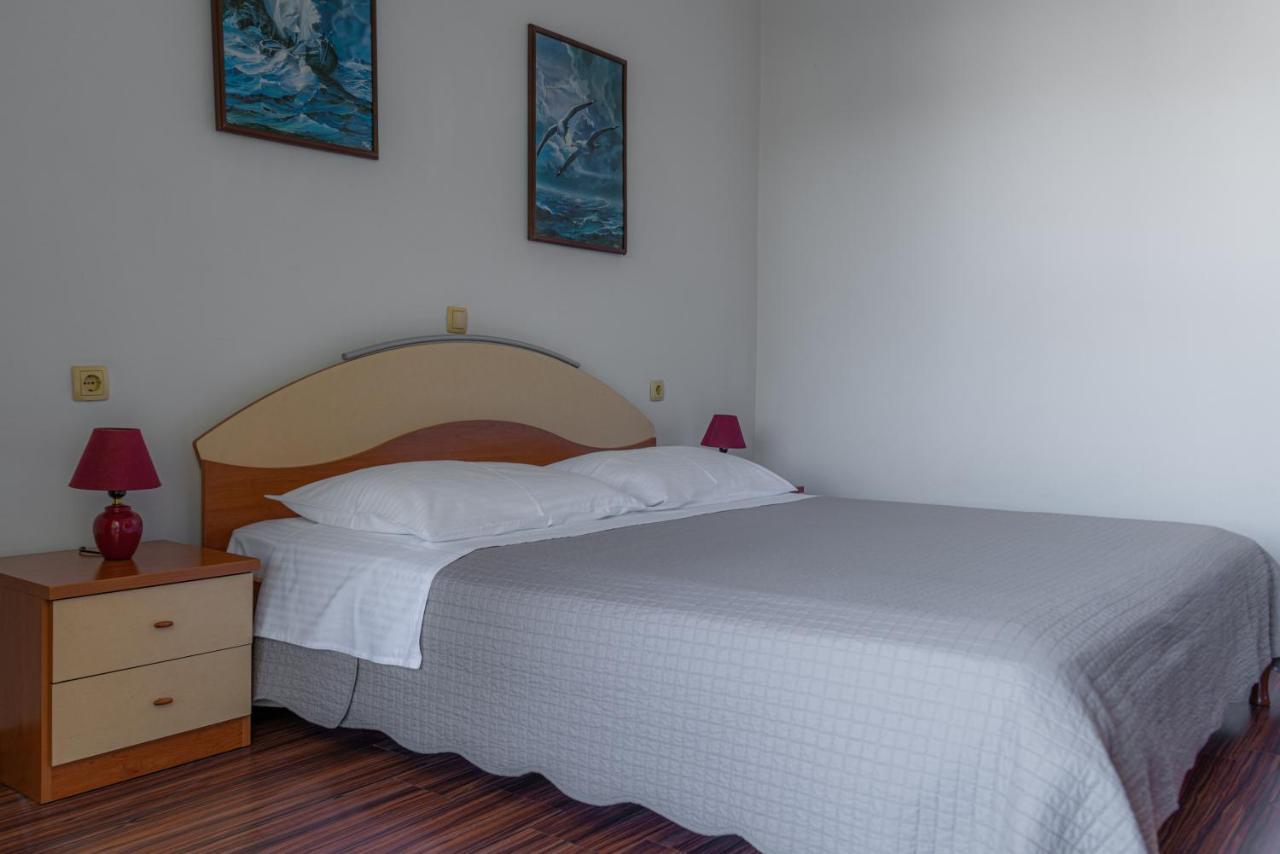 Apartments Kim 拉布 外观 照片
